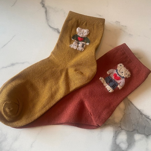 NWOT Socks with Teddy Bear 2 pairs - Picture 1 of 3